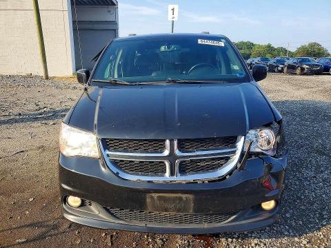 64474846 :رقم المزاد ، 2C4RDGCG7HR760814 vin ، 2017 Dodge Grand Caravan مزاد بيع
