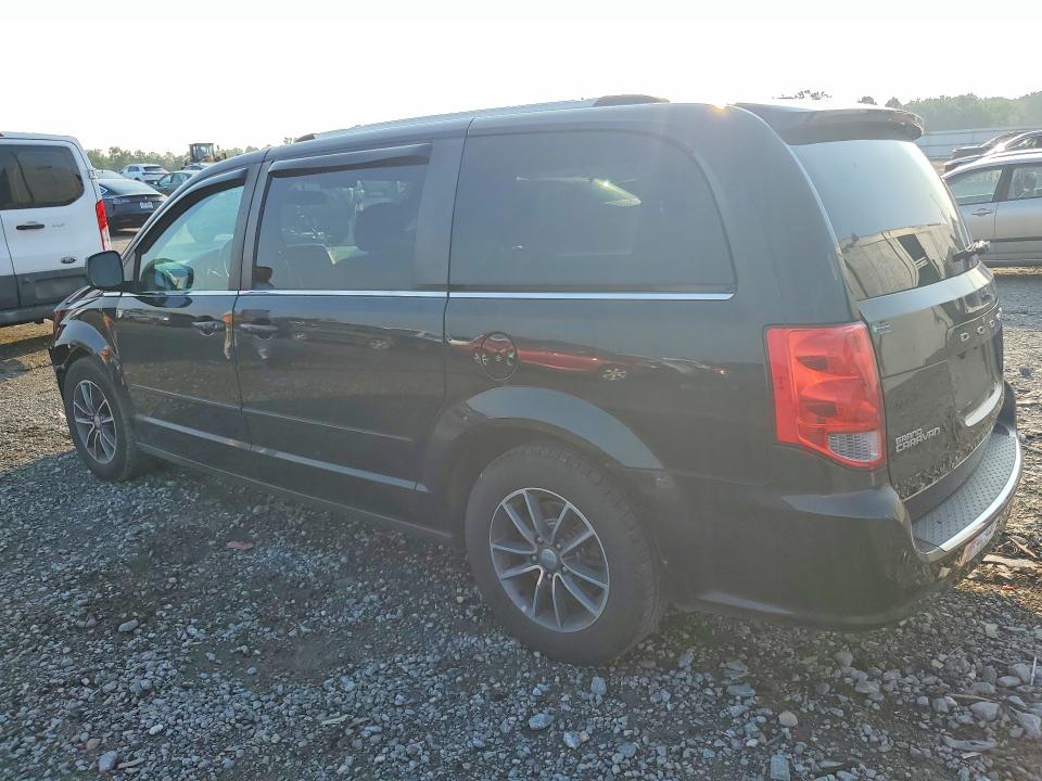 64474846 :رقم المزاد ، 2C4RDGCG7HR760814 vin ، 2017 Dodge Grand Caravan مزاد بيع