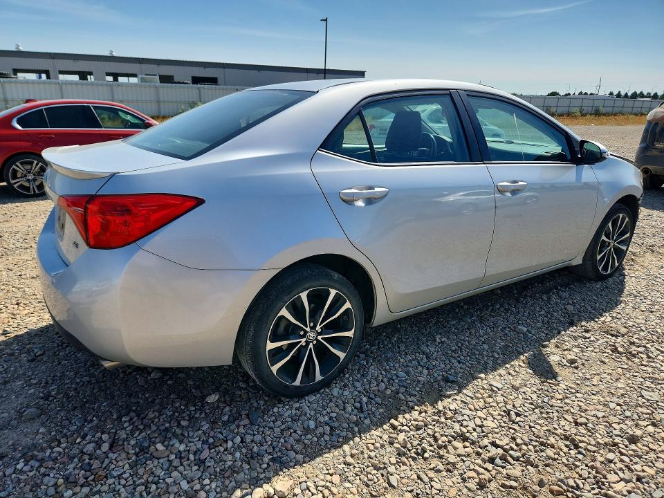 63937646 :رقم المزاد ، 2T1BURHE6HC747007 vin ، 2017 Toyota Corolla مزاد بيع