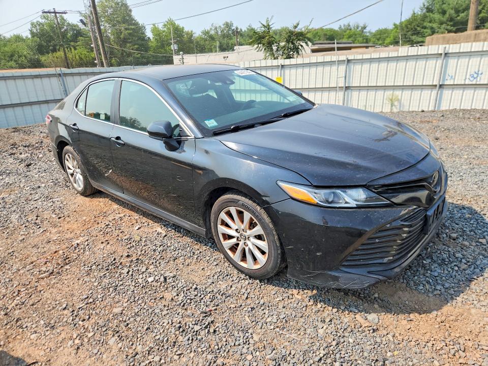 2019 Toyota Camry მანქანა იყიდება აუქციონზე, vin: 4T1B11HK0KU681785, აუქციონის ნომერი: 64401246