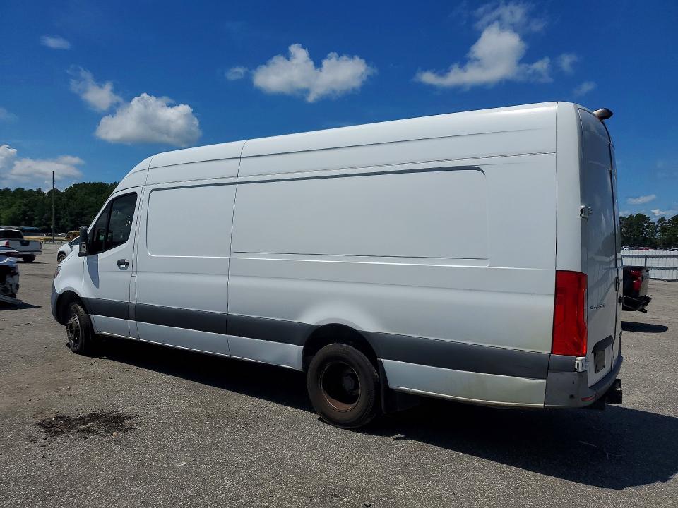 63643816 :رقم المزاد ، W1Y8ED3Y8NT096958 vin ، 2022 Mercedes-benz Sprinter مزاد بيع