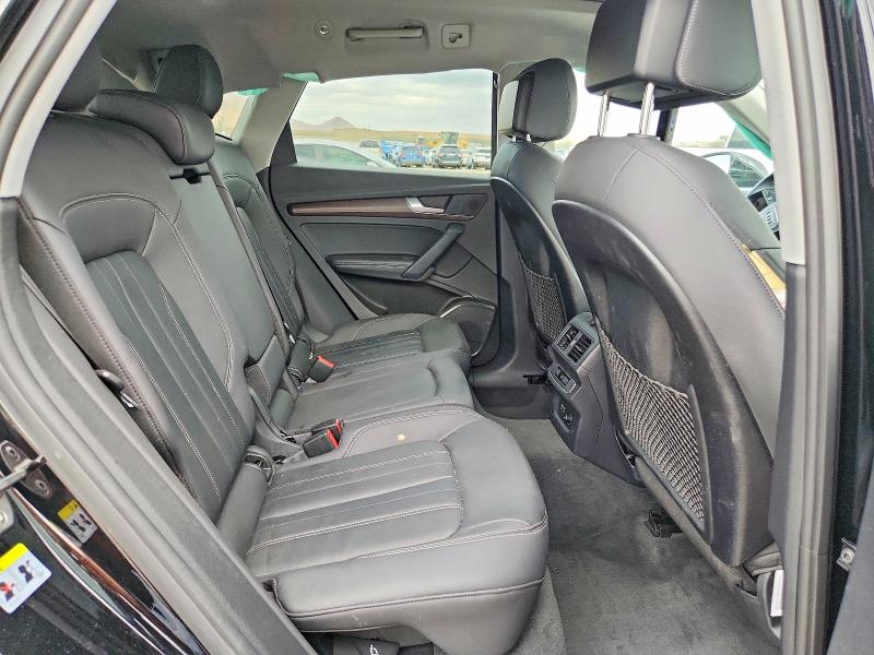 65135146 :رقم المزاد ، WA1BAAFYXM2137251 vin ، 2021 Audi Q5 مزاد بيع