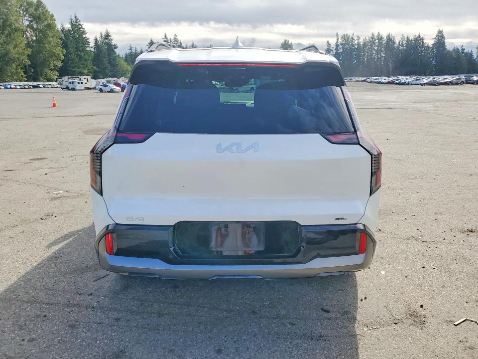 Продаж на аукціоні авто 2024 Kia Ev9, vin: KNDAEFS52R6022657, номер лоту: 66591266