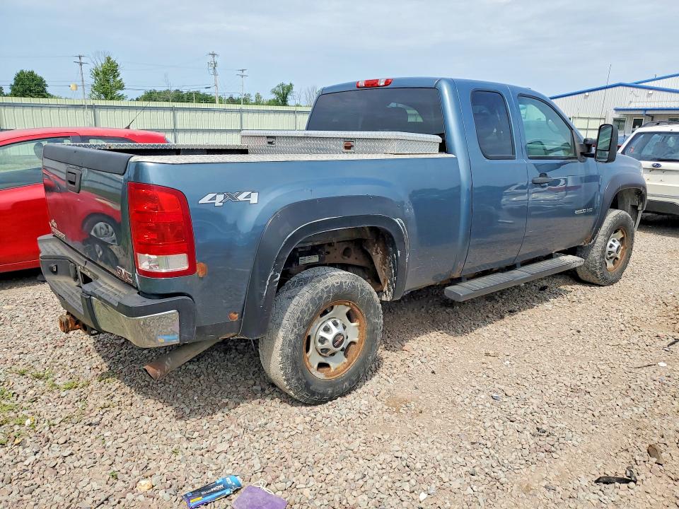 63795606 :رقم المزاد ، 1GT22ZCG8BZ431426 vin ، 2011 Gmc Sierra مزاد بيع