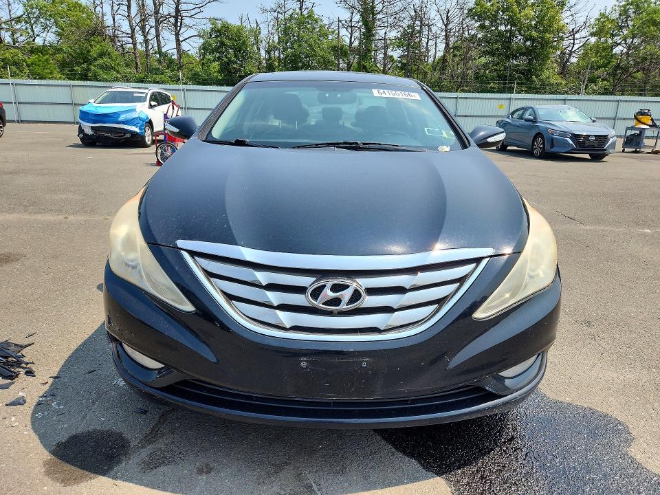 64155166 :رقم المزاد ، 5NPEC4ACXBH306626 vin ، 2011 Hyundai Sonata مزاد بيع