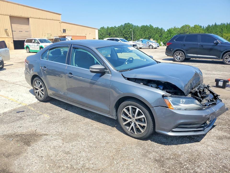 65405286 :رقم المزاد ، 3VWDB7AJ9HM202613 vin ، 2017 Volkswagen Jetta مزاد بيع