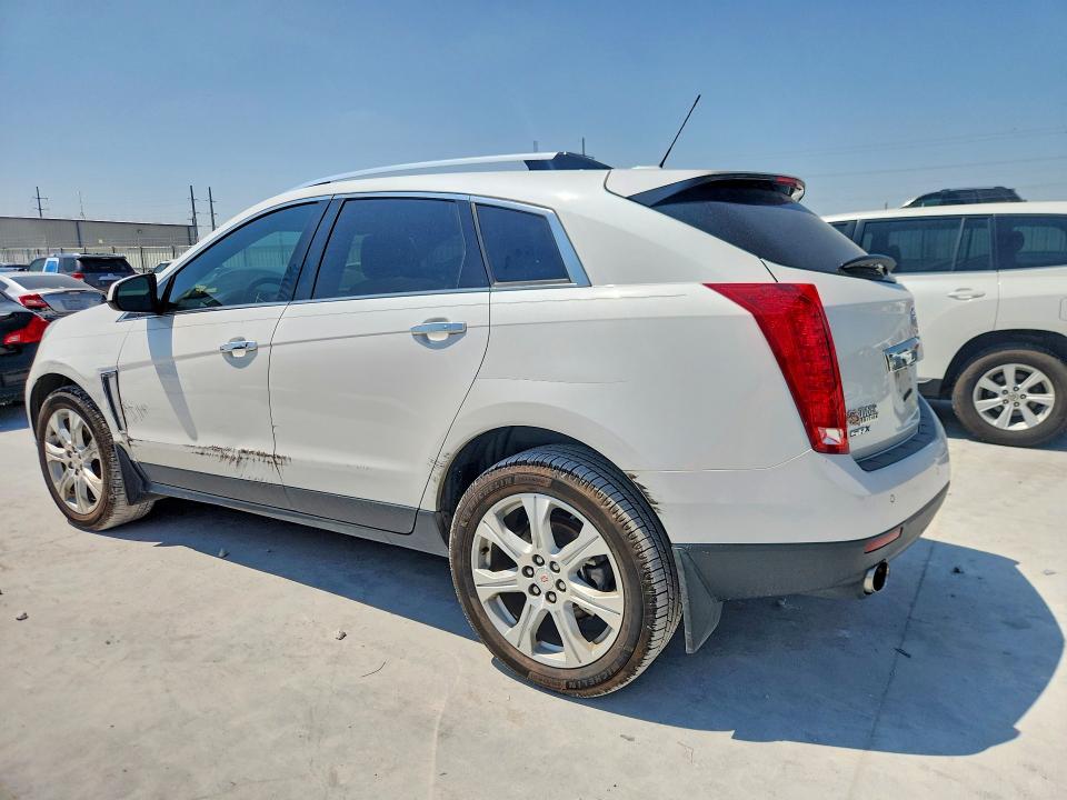 63676386 :رقم المزاد ، 3GYFNDE3XFS598924 vin ، 2015 Cadillac Srx مزاد بيع