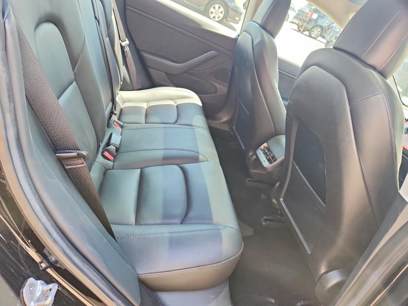 65564356 :رقم المزاد ، 5YJ3E1EB7JF120900 vin ، 2018 Tesla Model 3 مزاد بيع