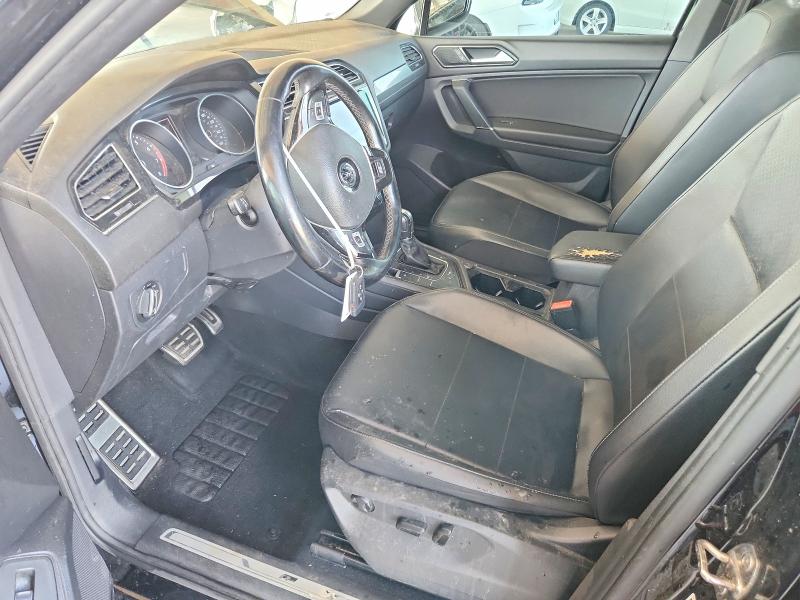 64040576 :رقم المزاد ، 3VV3B7AX7JM196546 vin ، 2018 Volkswagen Tiguan مزاد بيع