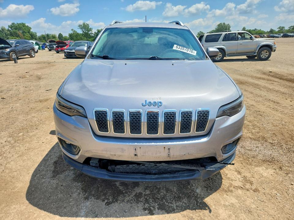 63357016 :رقم المزاد ، 1C4PJLCB4KD265851 vin ، 2019 Jeep Cherokee مزاد بيع