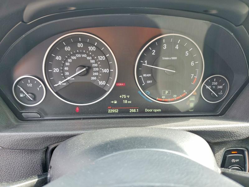 2015 Bmw 328 მანქანა იყიდება აუქციონზე, vin: WBA3C1C52FK120748, აუქციონის ნომერი: 63606436