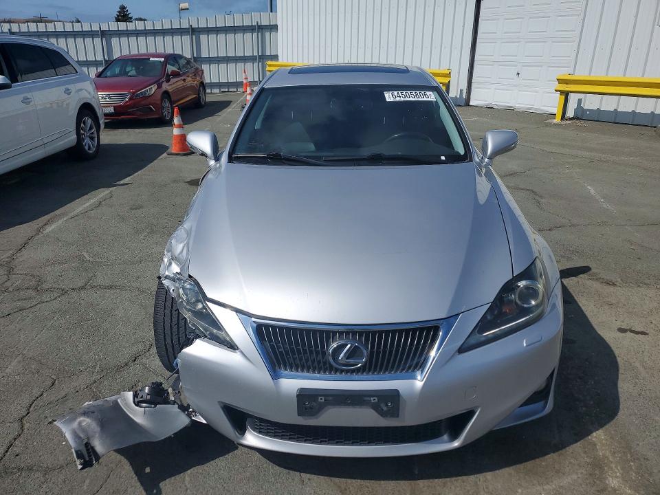 64505806 :رقم المزاد ، JTHBE5C25B5025386 vin ، 2011 Lexus Is مزاد بيع