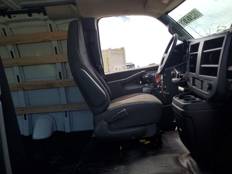 65477976 :رقم المزاد ، 1GTW7AFP7T1224994 vin ، 2026 Gmc Savana مزاد بيع