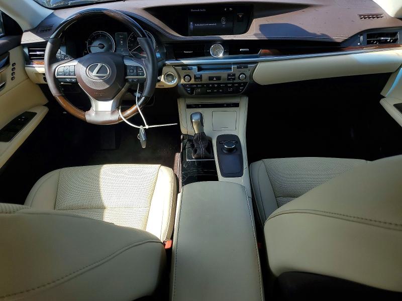 63640296 :رقم المزاد ، 58ABK1GG7HU063178 vin ، 2017 Lexus Es مزاد بيع