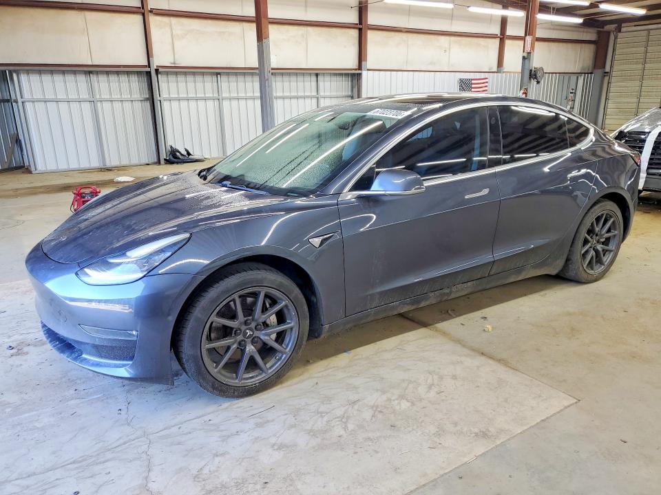 Auction sale of the 2018 Tesla Model 3, vin: 5YJ3E1EA3JF033616, lot number: 67023706