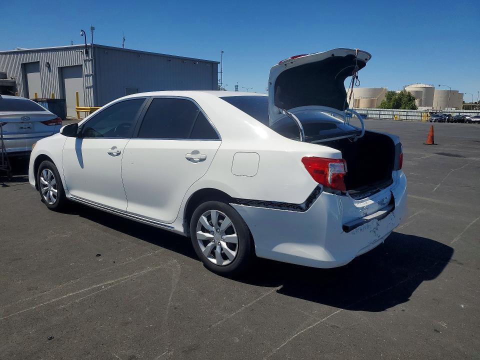 2014 Toyota Camry მანქანა იყიდება აუქციონზე, vin: 4T4BF1FK0ER409378, აუქციონის ნომერი: 61443196