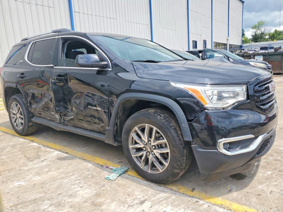 63867006 :رقم المزاد ، 1GKKNLLS8HZ213914 vin ، 2017 Gmc Acadia مزاد بيع