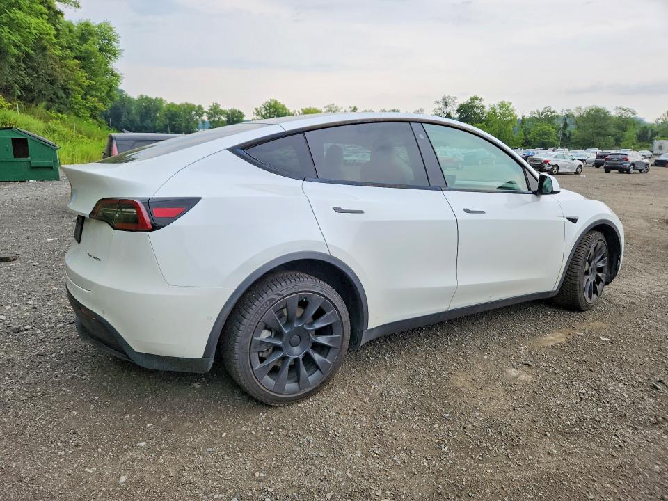 Продажа на аукционе авто 2021 Tesla Model Y, vin: 5YJYGDEE5MF085211, номер лота: 64361916