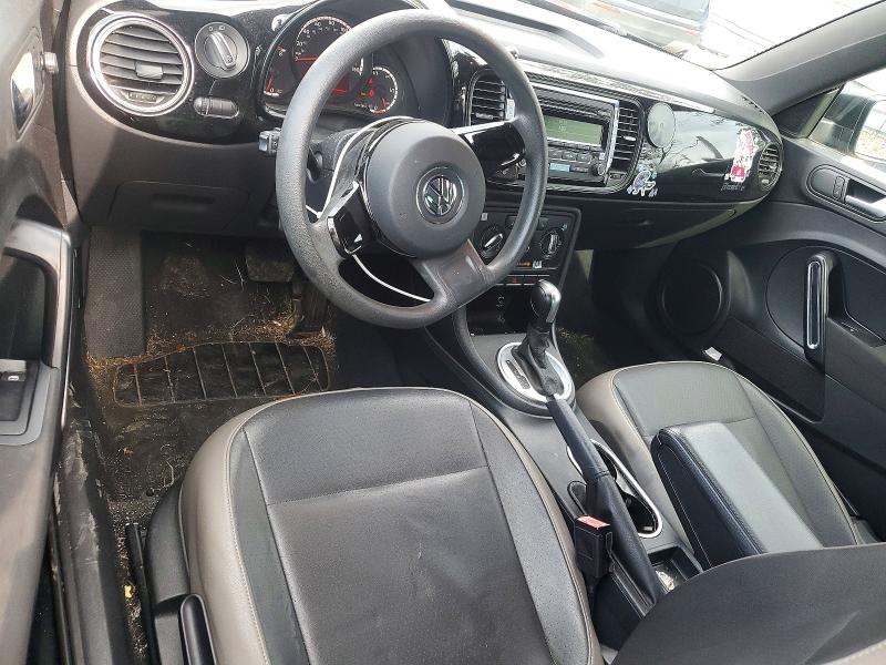 64549236 :رقم المزاد ، 3VWF17AT7FM631842 vin ، 2015 Volkswagen Beetle مزاد بيع