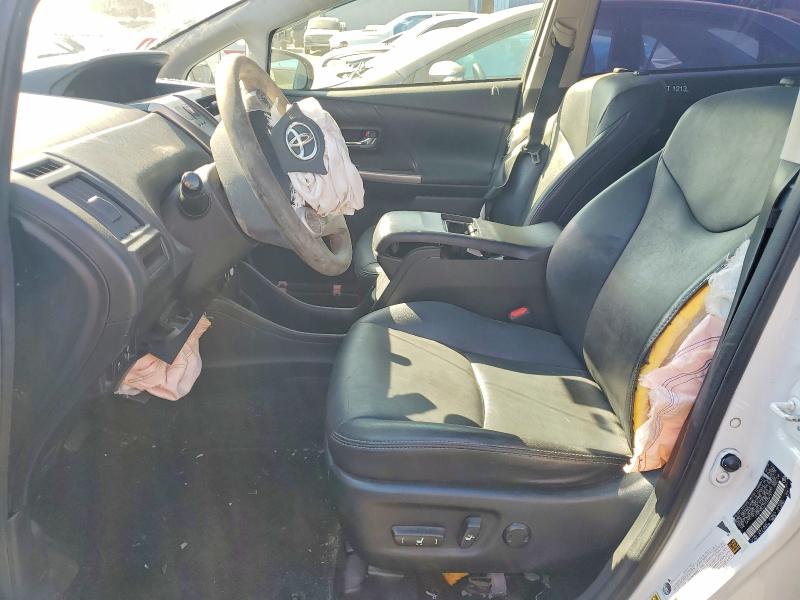 2017 Toyota Prius V მანქანა იყიდება აუქციონზე, vin: JTDZN3EU7HJ058151, აუქციონის ნომერი: 64283756