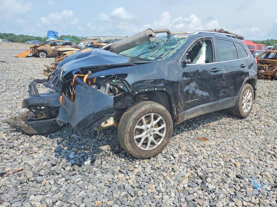 Auction sale of the 2016 Jeep Cherokee, vin: 1C4PJMCS3GW115943, lot number: 64808106