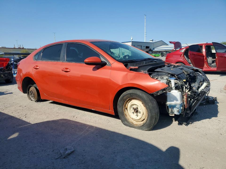 62704956 :رقم المزاد ، 3KPF24AD0PE526465 vin ، 2023 Kia Forte Lxs مزاد بيع