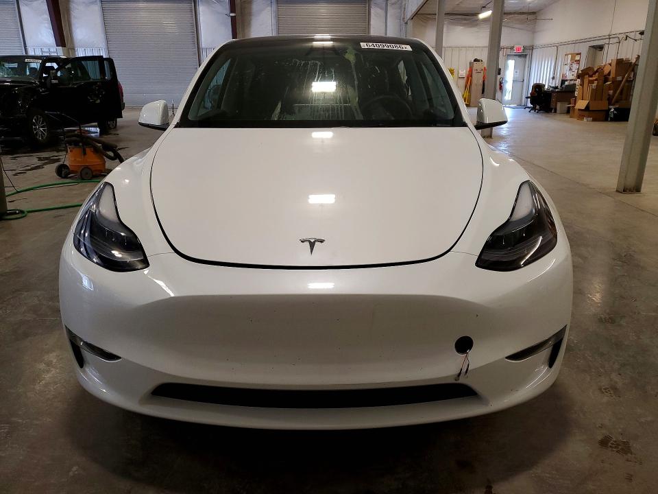 64099086 :رقم المزاد ، 7SAYGDEE2RA240059 vin ، 2024 Tesla Model Y مزاد بيع