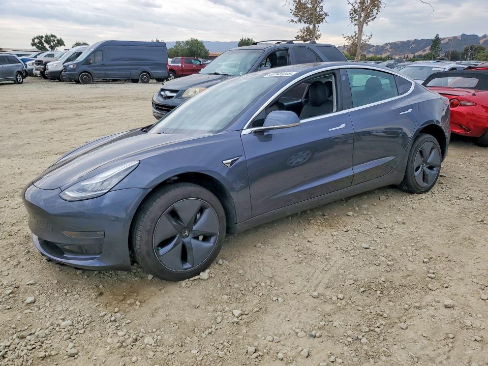 67149346 :رقم المزاد ، 5YJ3E1EA1LF745528 vin ، 2020 Tesla Model 3 مزاد بيع