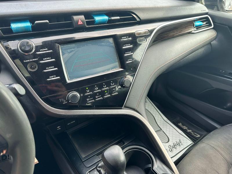 Продаж на аукціоні авто 2018 Toyota Camry, vin: 4T1B11HK5JU584516, номер лоту: 65194946