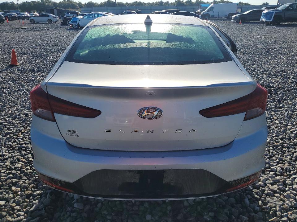 64737776 :رقم المزاد ، 5NPD84LF5KH481483 vin ، 2019 Hyundai Elantra مزاد بيع