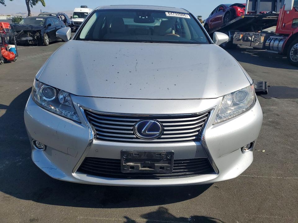 Продажа на аукционе авто 2015 Lexus Es, vin: JTHBW1GG0F2100336, номер лота: 64732066