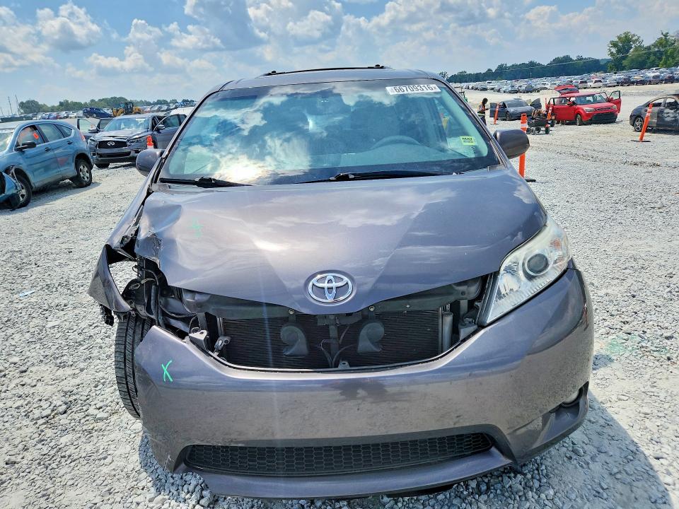 Продажа на аукционе авто 2014 Toyota Sienna, vin: 5TDYK3DC2ES437733, номер лота: 66709316