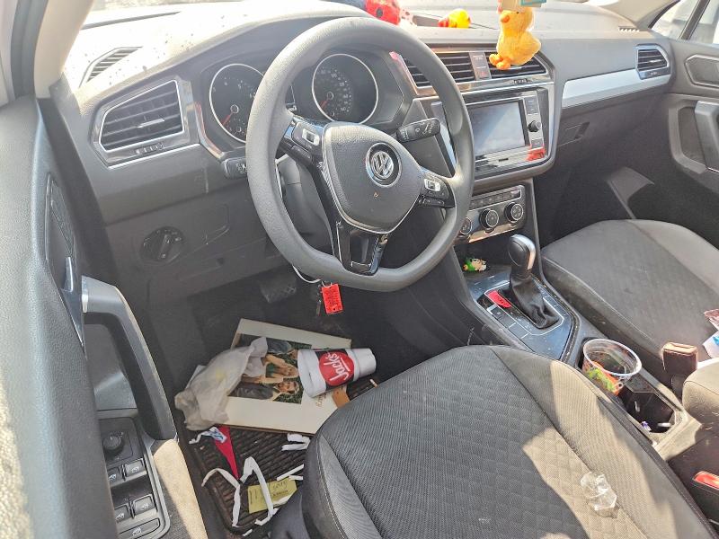 65173886 :رقم المزاد ، 3VV1B7AX4JM012154 vin ، 2018 Volkswagen Tiguan مزاد بيع