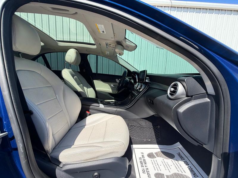 Продажа на аукционе авто 2017 Mercedes-benz C, vin: 55SWF4KB7HU192124, номер лота: 65774576