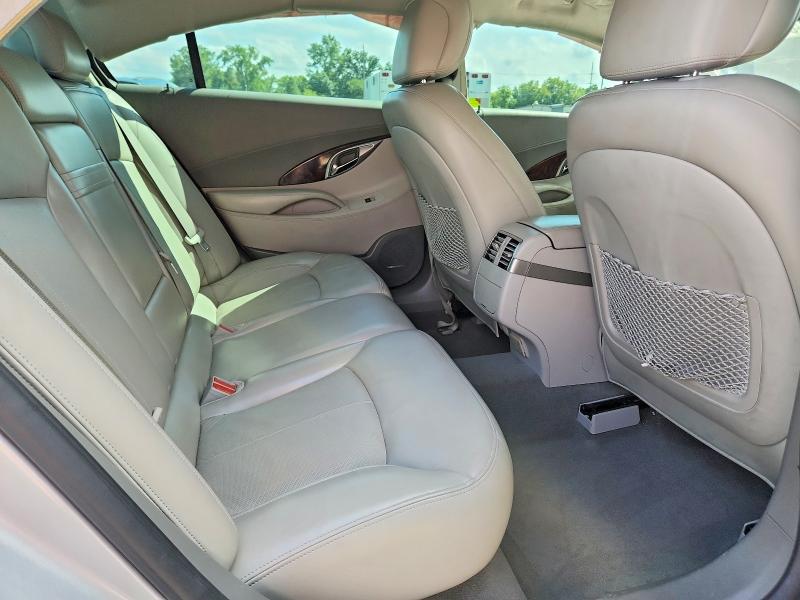 64090216 :رقم المزاد ، 1G4GE5ED9BF184570 vin ، 2011 Buick Lacrosse مزاد بيع
