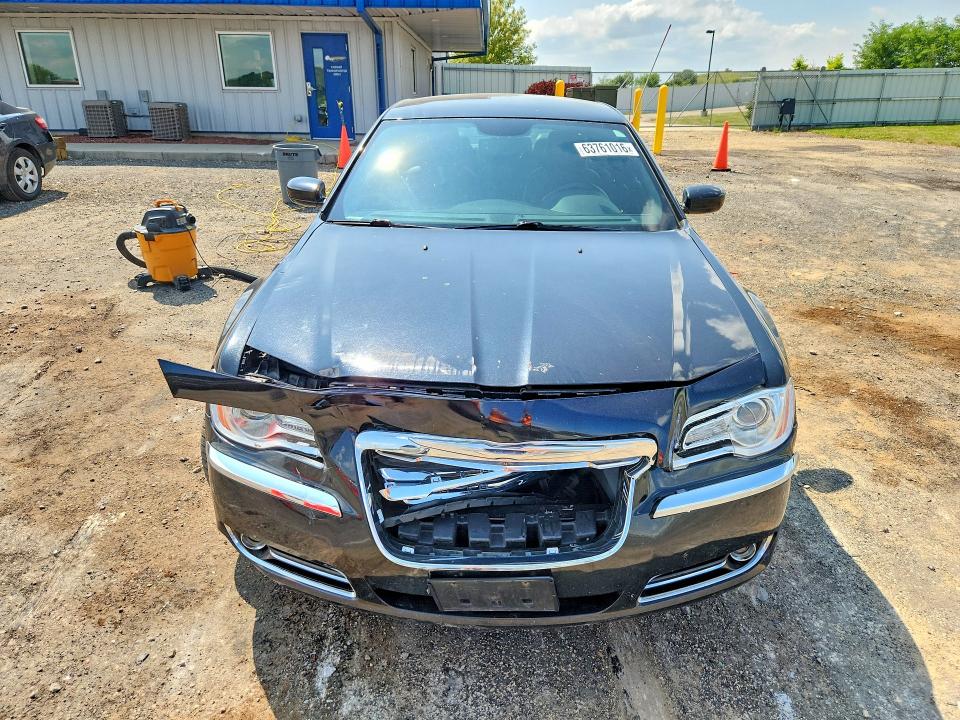 63761016 :رقم المزاد ، 2C3CCARG6EH255690 vin ، 2014 Chrysler 300 مزاد بيع