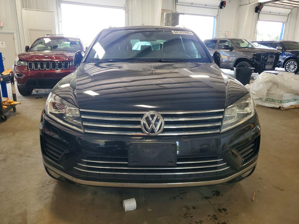 Aukcja sprzedaży 2017 Volkswagen Touareg, vin: WVGRF7BPXHD001438, numer aukcji: 64147996