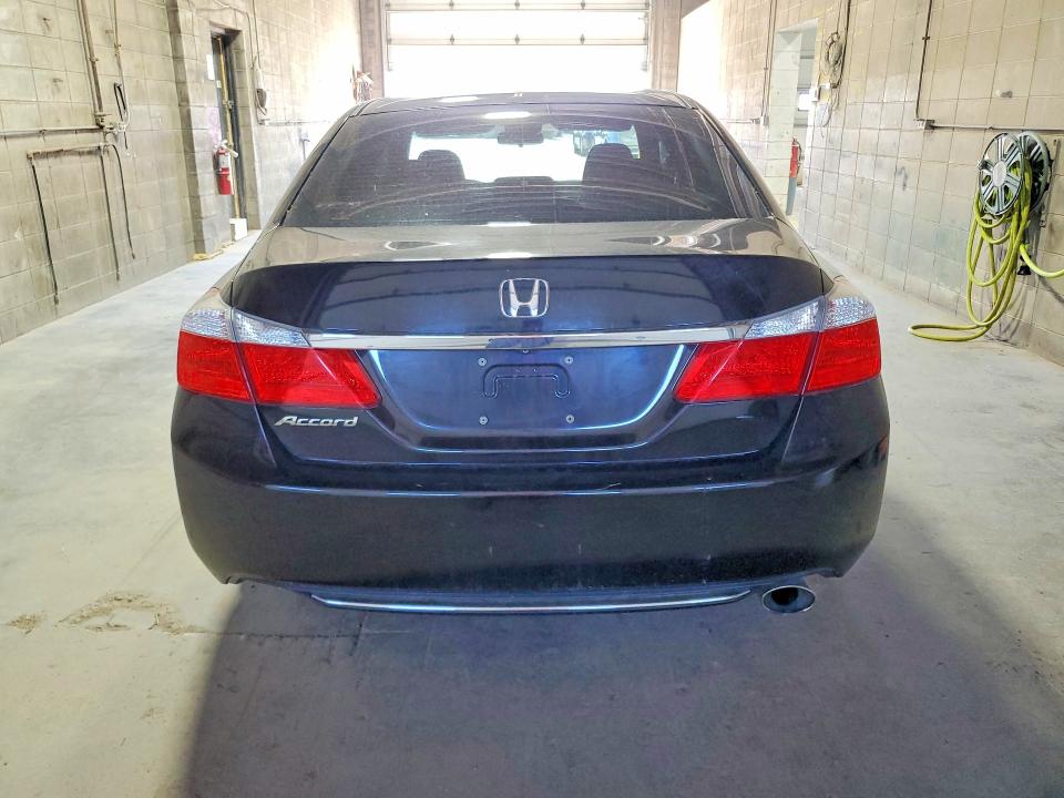 2015 Honda Accord მანქანა იყიდება აუქციონზე, vin: 1HGCR2F35FA229519, აუქციონის ნომერი: 63610566