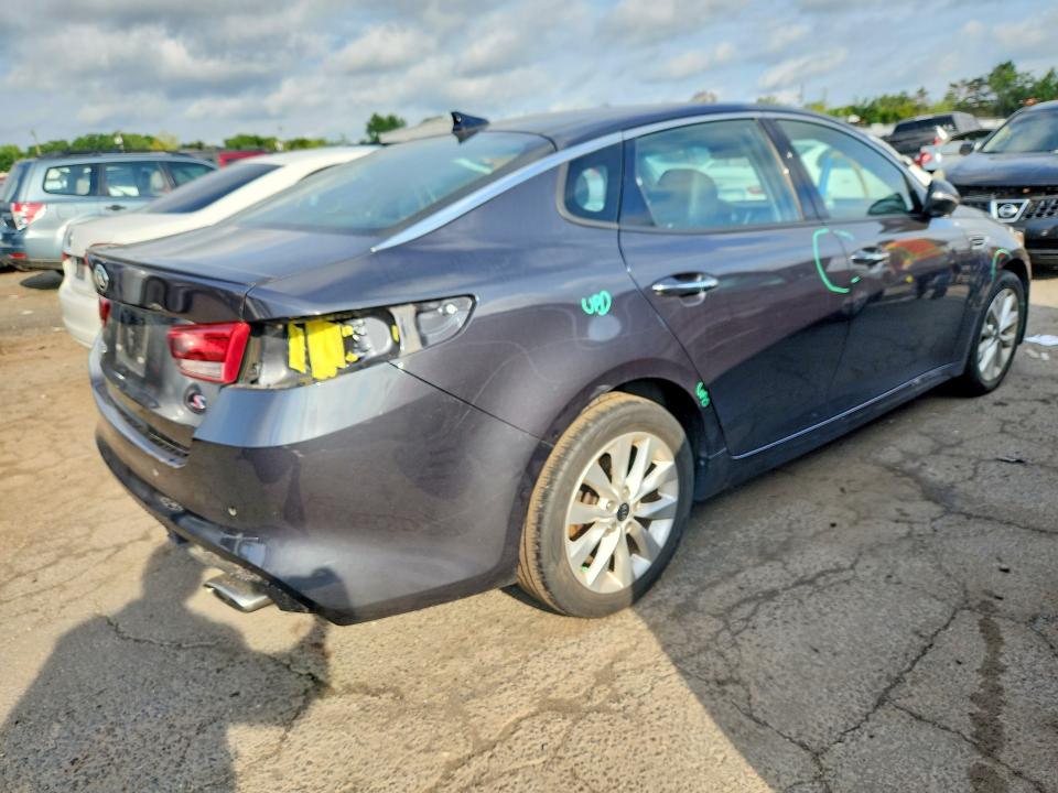 65914896 :رقم المزاد ، 5XXGT4L37JG241234 vin ، 2018 Kia Optima مزاد بيع