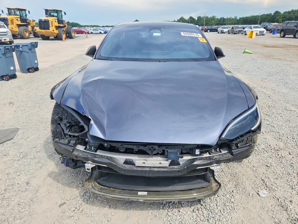 Продажа на аукционе авто 2022 Tesla Model S, vin: 5YJSA1E65NF472969, номер лота: 64086516