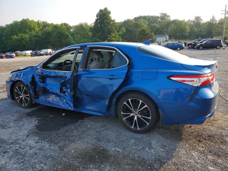 64845326 :رقم المزاد ، 4T1G11BK5LU009589 vin ، 2020 Toyota Camry مزاد بيع