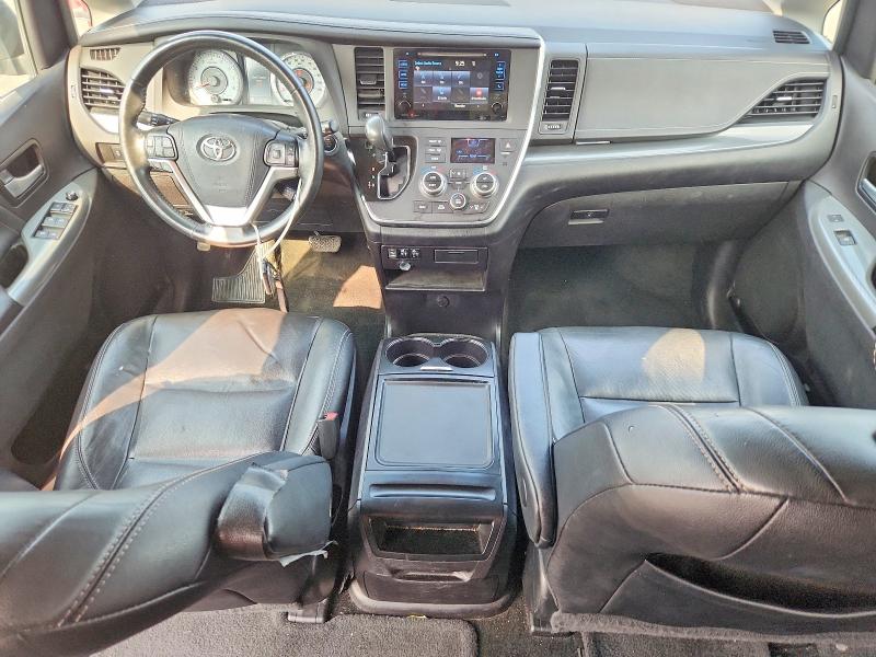 64288986 :رقم المزاد ، 5TDXK3DC3FS671523 vin ، 2015 Toyota Sienna مزاد بيع