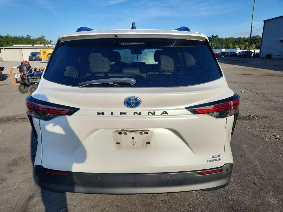 Продажа на аукционе авто 2022 Toyota Sienna, vin: 5TDYRKECXNS104894, номер лота: 63992396