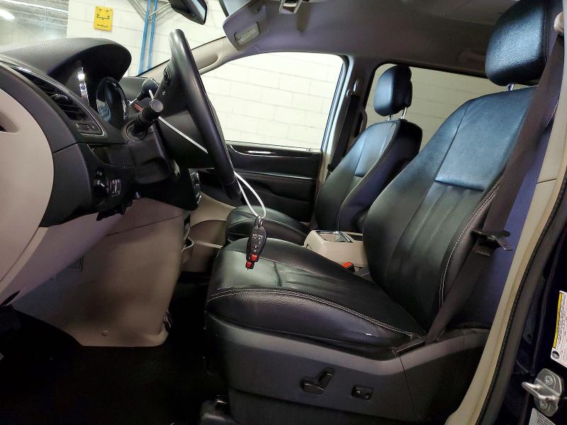 63785626 :رقم المزاد ، 2C4RC1BG8FR645153 vin ، 2015 Chrysler Town & Country مزاد بيع