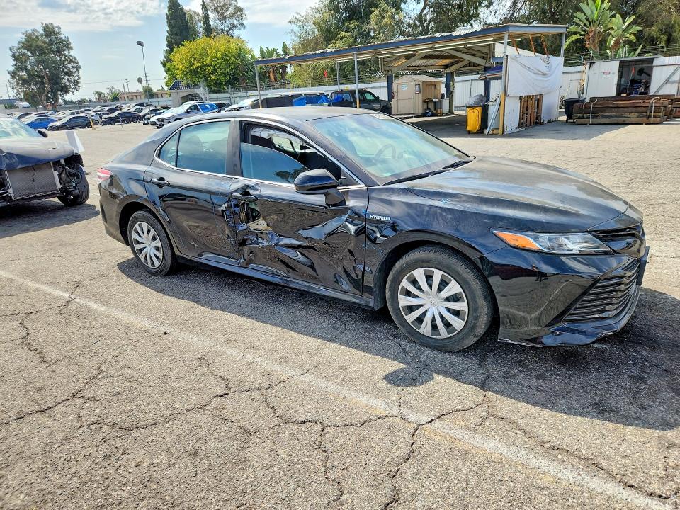 2019 Toyota Camry მანქანა იყიდება აუქციონზე, vin: 4T1B31HK1KU005419, აუქციონის ნომერი: 64658166