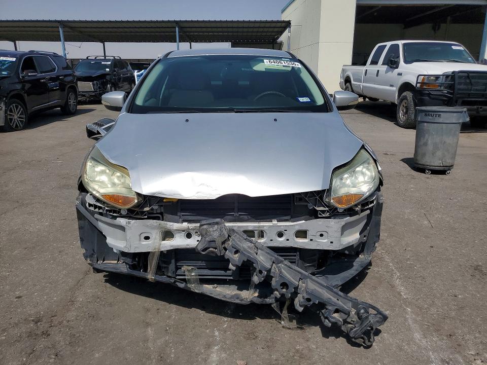 64061536 :رقم المزاد ، 1FADP3F27EL110305 vin ، 2014 Ford Focus مزاد بيع