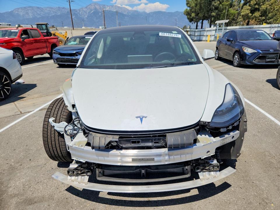66148276 :رقم المزاد ، 5YJ3E1EAXNF298314 vin ، 2022 Tesla Model 3 مزاد بيع
