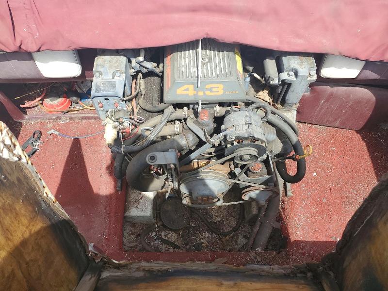 65401756 :رقم المزاد ، BRCB211CD292 vin ، 1992 Seaswirl Boat مزاد بيع