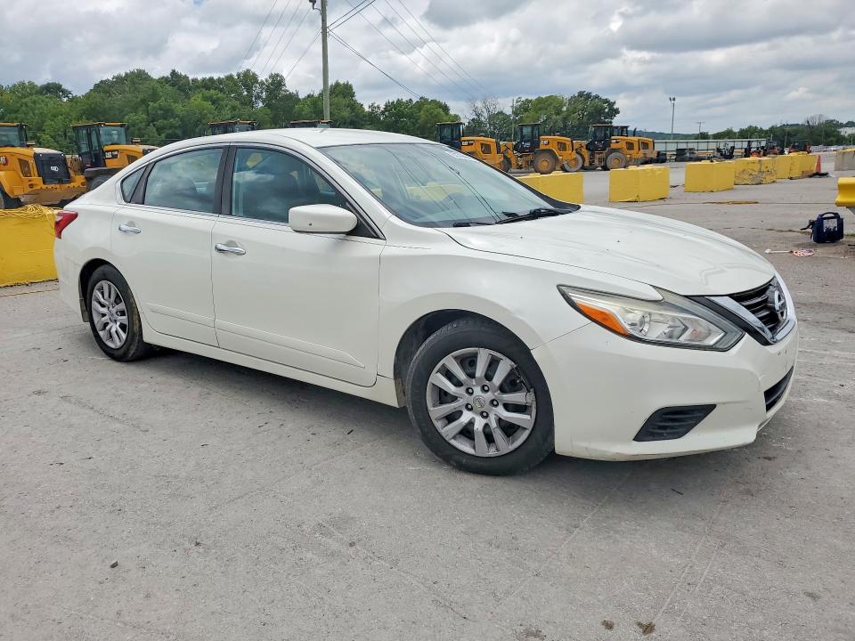 Продаж на аукціоні авто 2017 Nissan Altima, vin: 1N4AL3AP4HC142148, номер лоту: 63796976