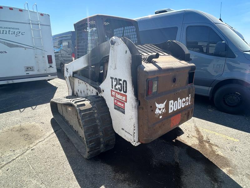 Продаж на аукціоні авто 2007 Bobcat T250, vin: 53118118890, номер лоту: 64870266